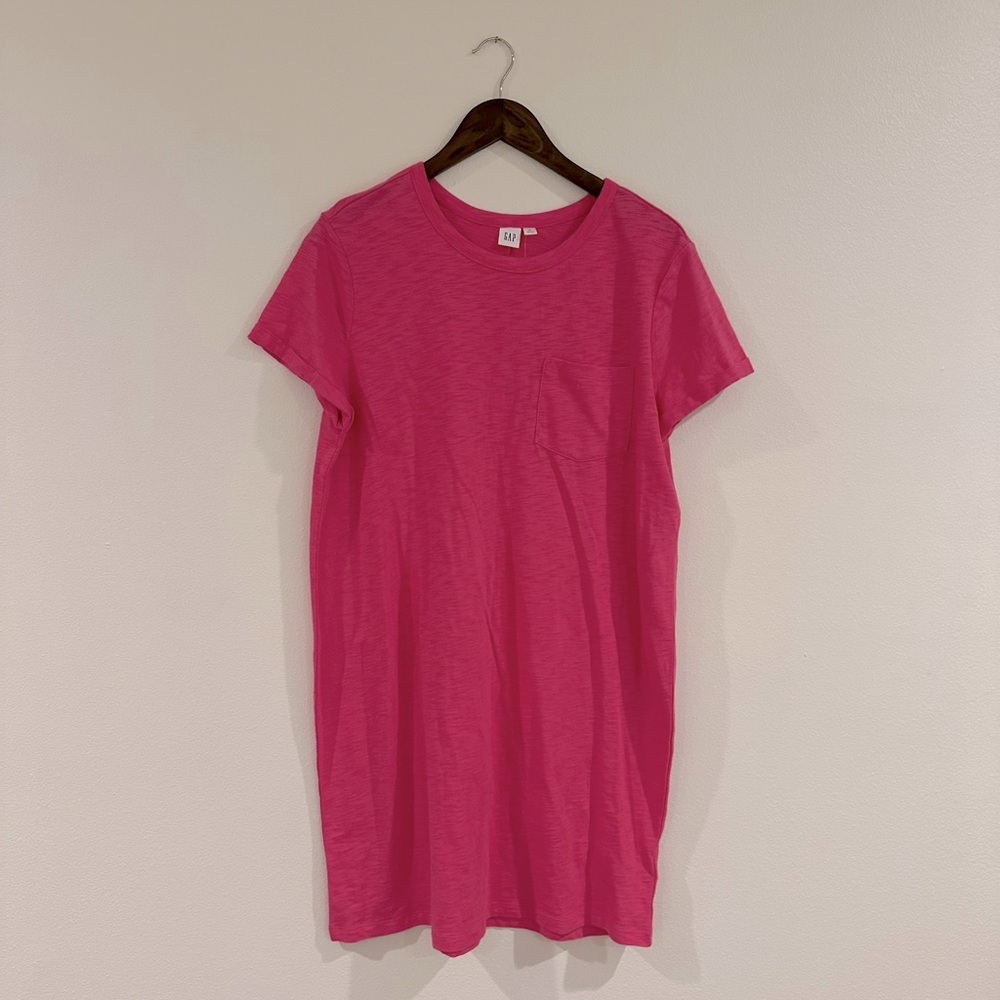 NWT Gap t-shirt dress, size medium.
